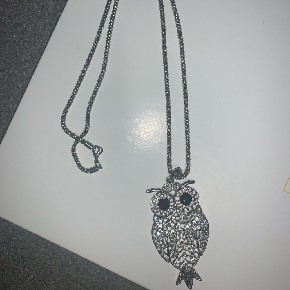 Long necklace